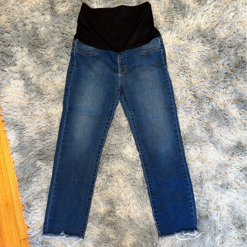 Just USA Maternity Ankle Cropped Jeans